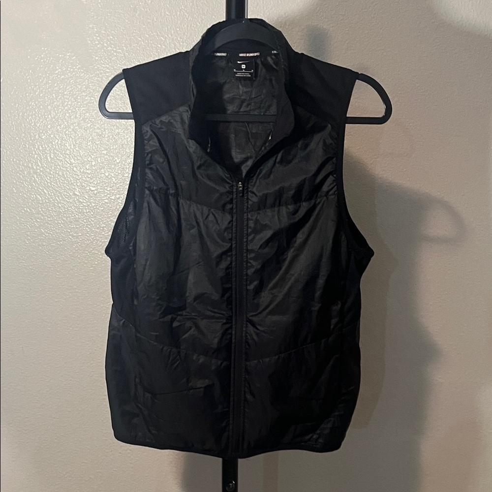 Nike Black Light weight Quilted Running Vest